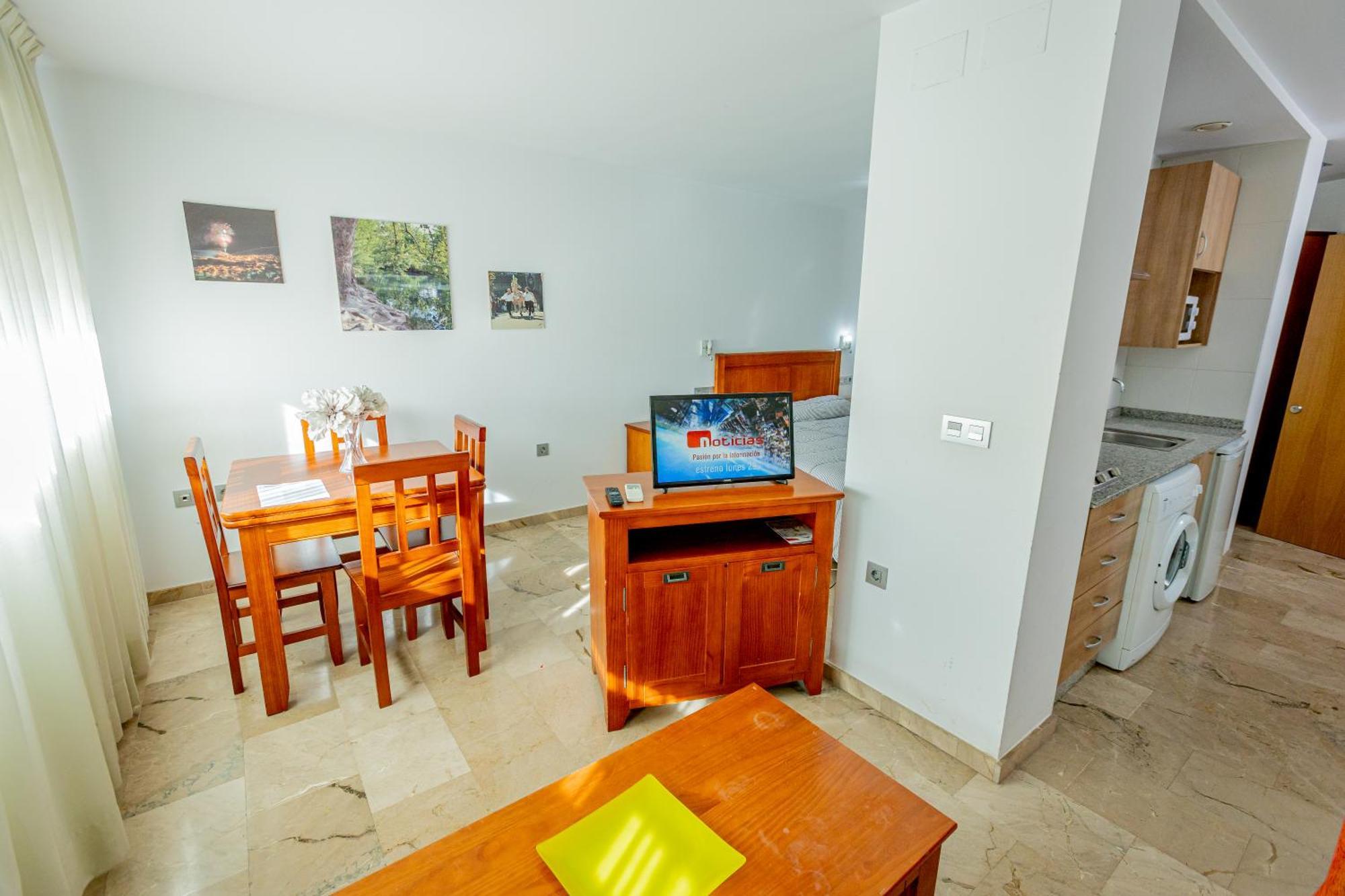 Apartamentos Aixa II 카라바카 데 라 크루스 외부 사진